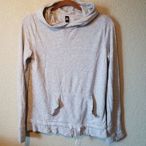 Yoga pullover